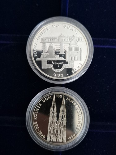 1993 5 dm - &, 1980